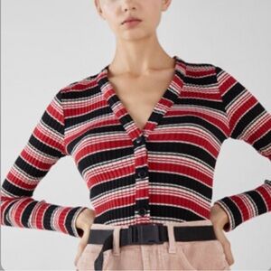Bershka Striped V-Neck Knit Button Down Top‎ Size Small Red Black Long Sleeve